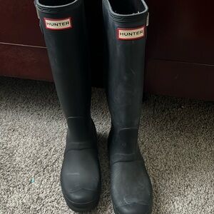 Hunter rain boots-size 8